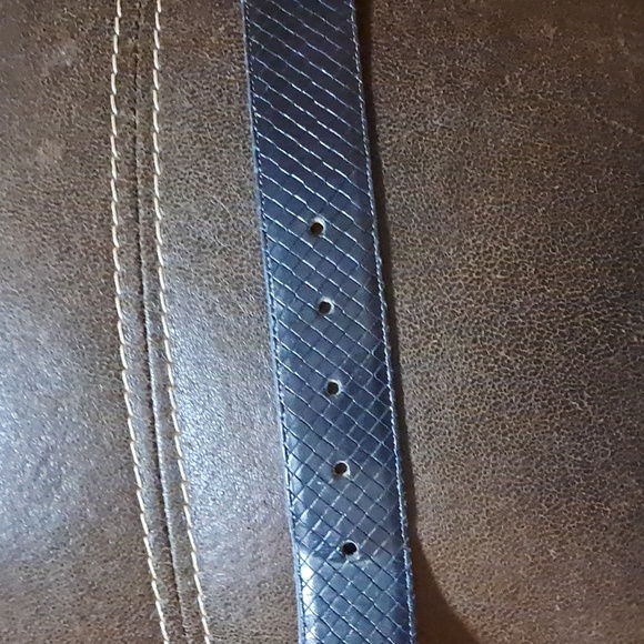 Ginnie Johansen Navy Leather Belt Gold Hardware 31/M Classic Basic Minimalist - Picture 6 of 7